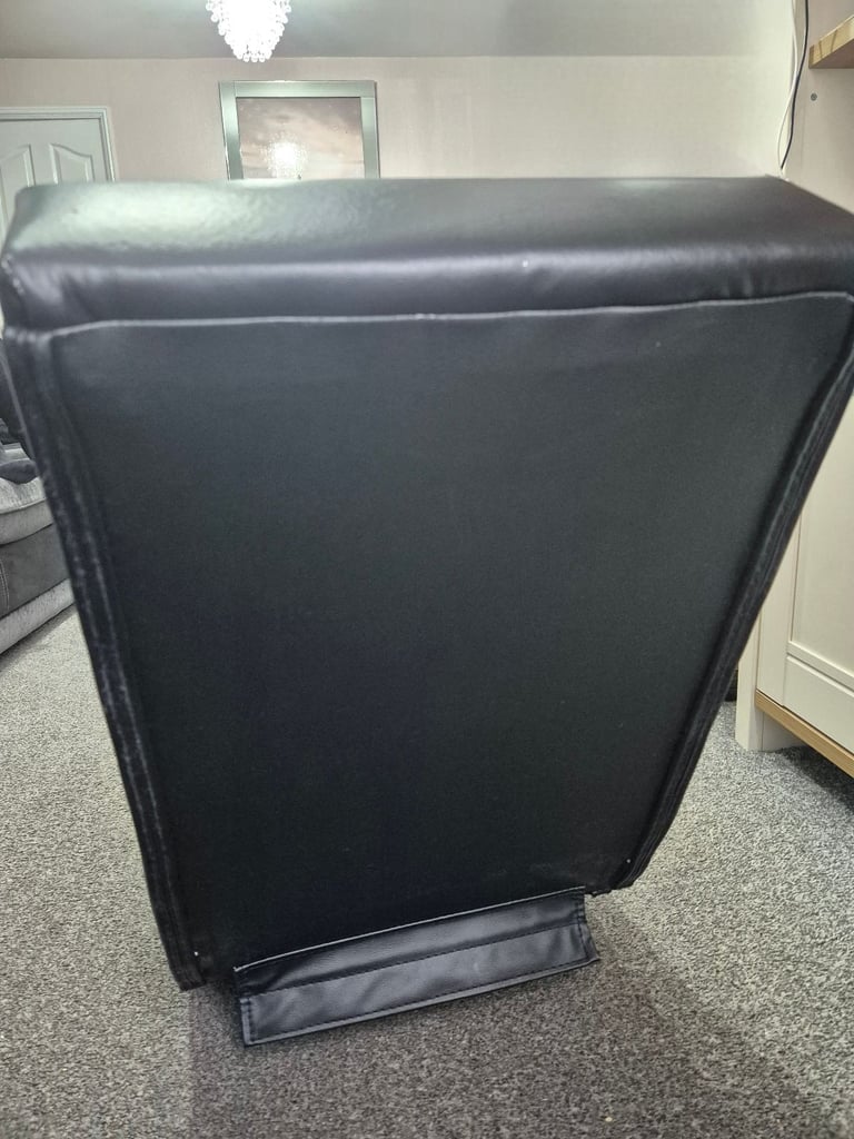 Fold up x rocker gaming chair