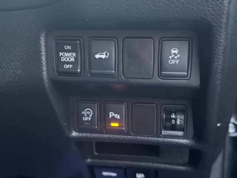 2014 Nissan X-Trail 1.6 dCi N-Tec 5dr ESTATE DIESEL Manual