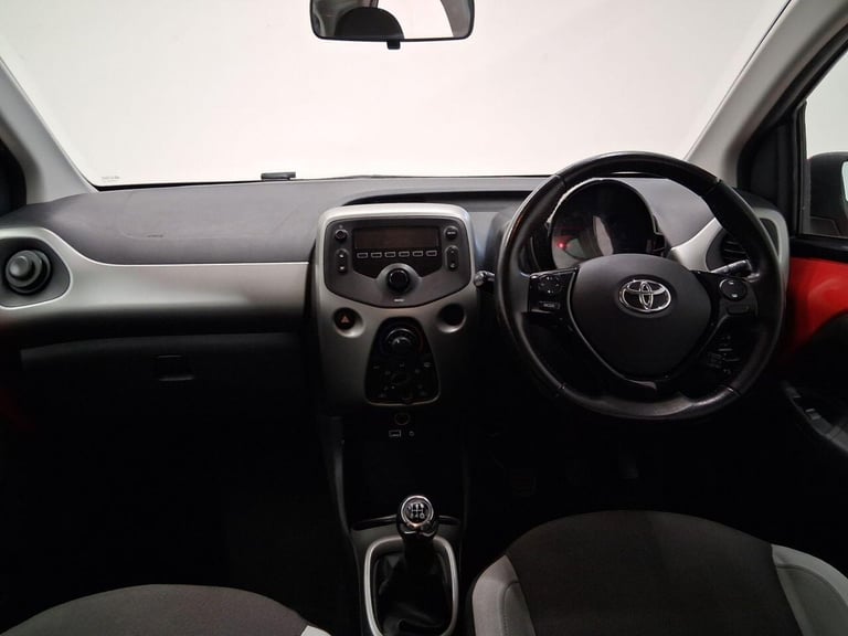 2017 Toyota AYGO 1.0 VVT-i x-play Hatchback 5dr Petrol Manual Euro 6 (68 ps) HATCHBACK Petrol Manual