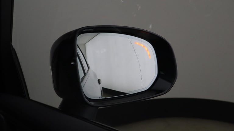  Volvo XC60 T6 AWD PHEV Plus Dark (360 Camera, Harman/Kardon, Adaptive Cruise) Petrol/Electric Hy...