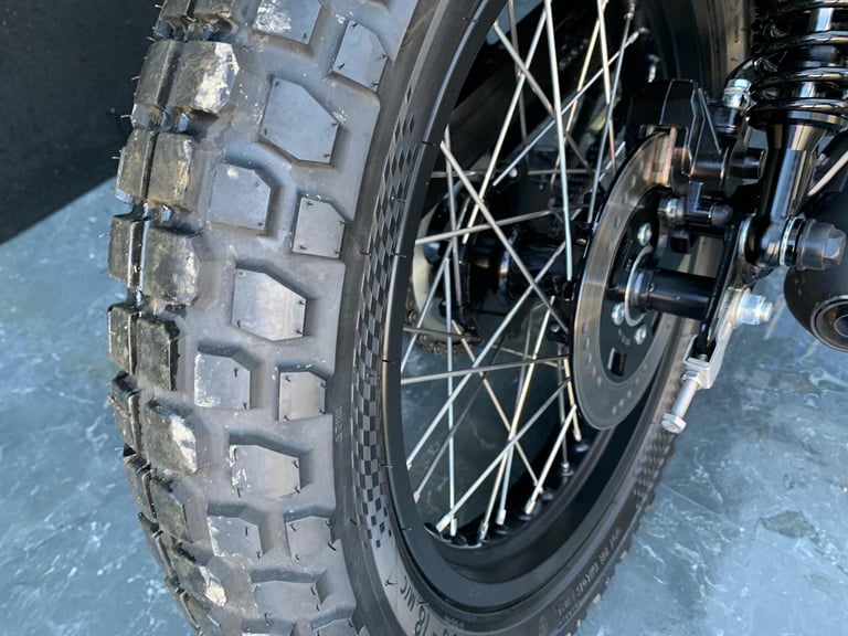 MUTT AKITA 125 LEARNER LEGAL HPI CLEAR LOW MILEAGE 1 OWNER 