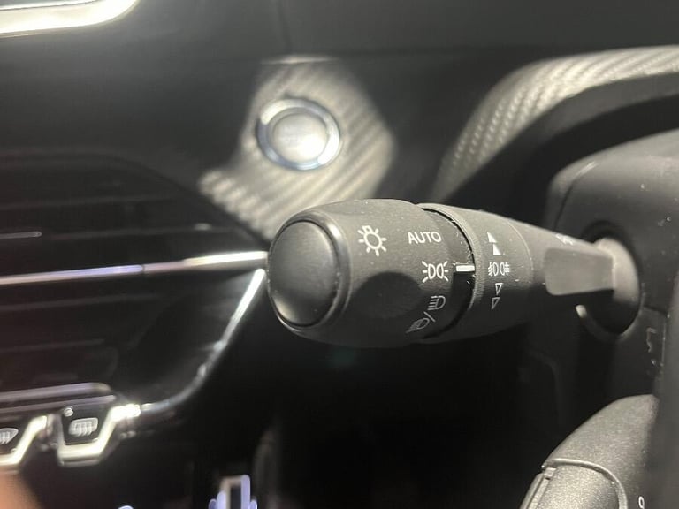 2020 Peugeot 2008 1.2 Puretech Allure Suv 5dr Petrol Manual Euro 6 (s/s) (100 Ps) HATCHBACK Petro...