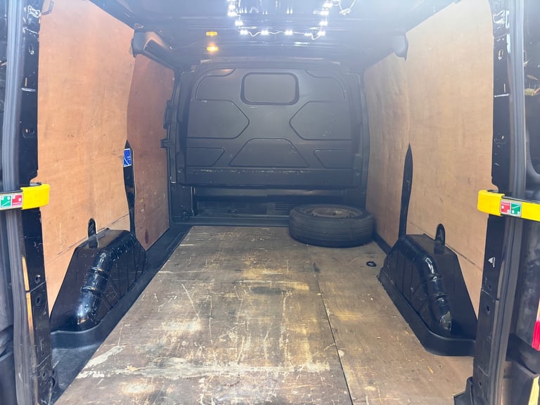 2016 Ford Transit Custom 2.2 TDCi 125ps Low Roof Limited Van PANEL VAN Diesel Manual