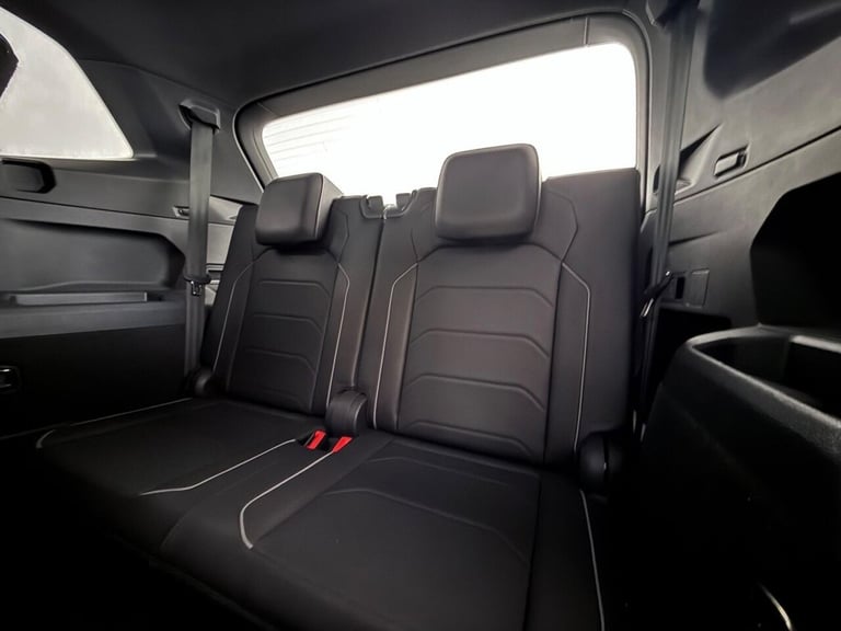 2020 Volkswagen Tiguan Allspace 2.0 TDI 190 4Motion R-Line Tech 5dr DSG ESTATE DIESEL Automatic
