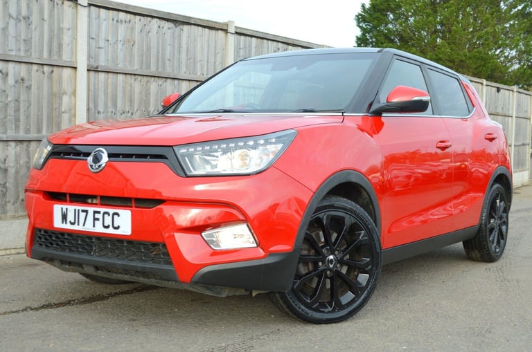 2017 Ssangyong Tivoli 1.6 ELX 5dr Auto HATCHBACK PETROL Automatic