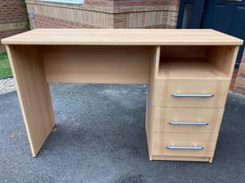 Wooden Desk with Drawers 