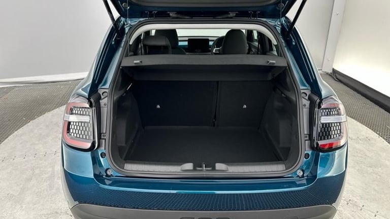 2025 Fiat 600 1.2 MHEV SUV 5dr Petrol Hybrid e-DCT Euro 6 (s/s) (100 ps) Automatic Hatchback Hybr...
