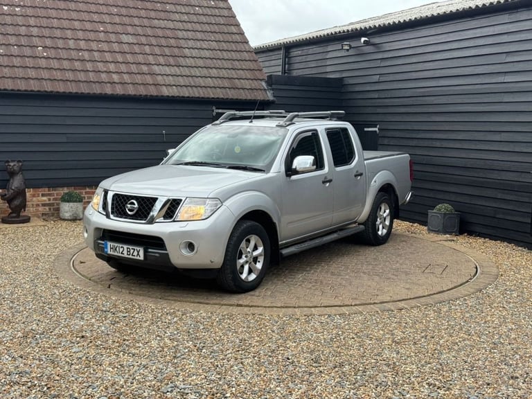 2012 Nissan Navara Double Cab Pick Up Tekna 2.5dCi 190 4WD PICK UP DIESEL Manual