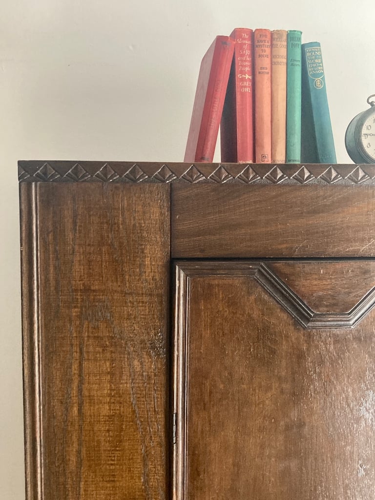 Pretty Antique Oak Wardrobe Hall Cupboard Free Delivery
