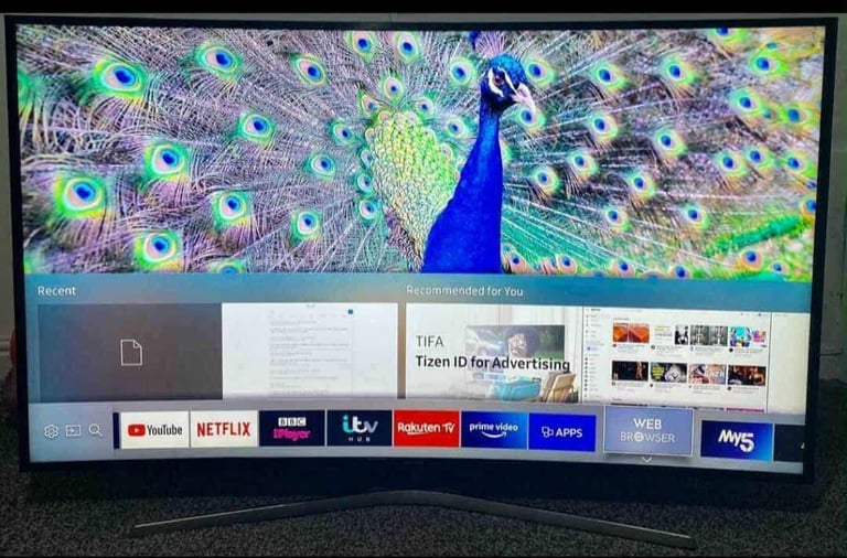 SAMSUNG SMART 4K UHD TV