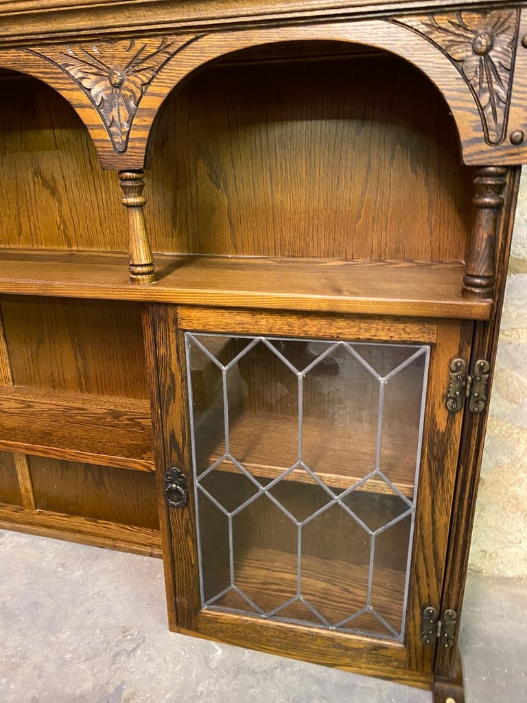 OLD CHARM DRESSER TOP.  VGC