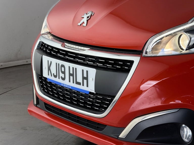 2019 Peugeot 208 1.2 PureTech 82 Signature 5dr [Start Stop] HATCHBACK PETROL Manual