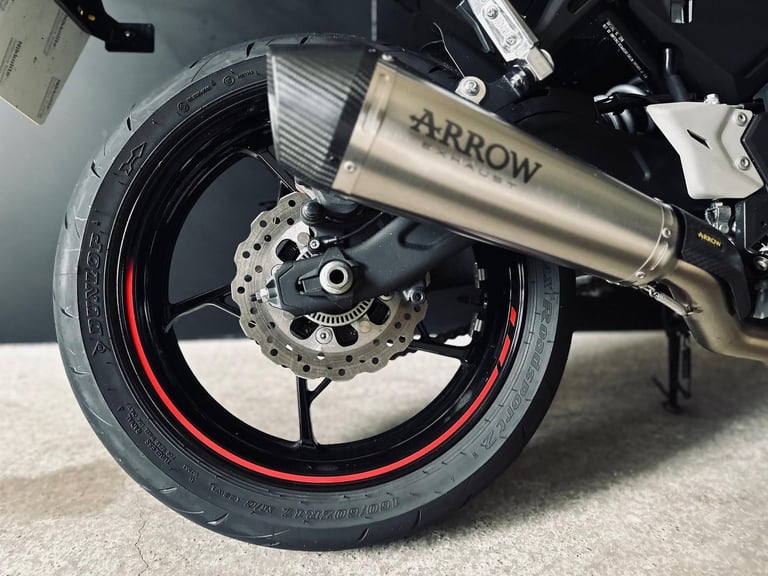 Stunning Low Mileage 2024/24 Kawasaki Z650 Motorcycle