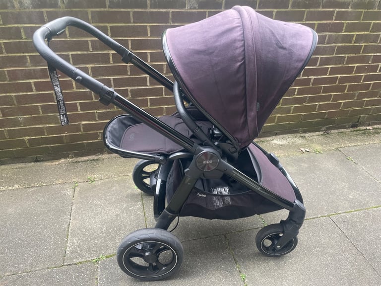 Mamas and Papas Ocarro Pram - Raven