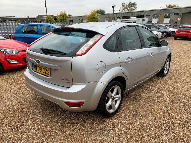 2009 Ford Focus 1.8 Zetec 5dr HATCHBACK Petrol Manual