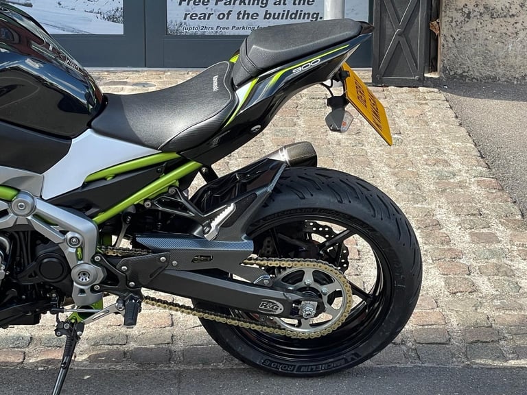 2019 / 69 reg Kawasaki Z900 Performance naked motorcycle in White