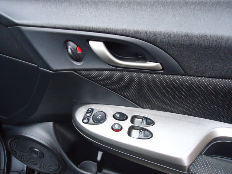 HONDA CIVIC 1.8 i-VTEC Type S GT Black Manual Petrol 2009