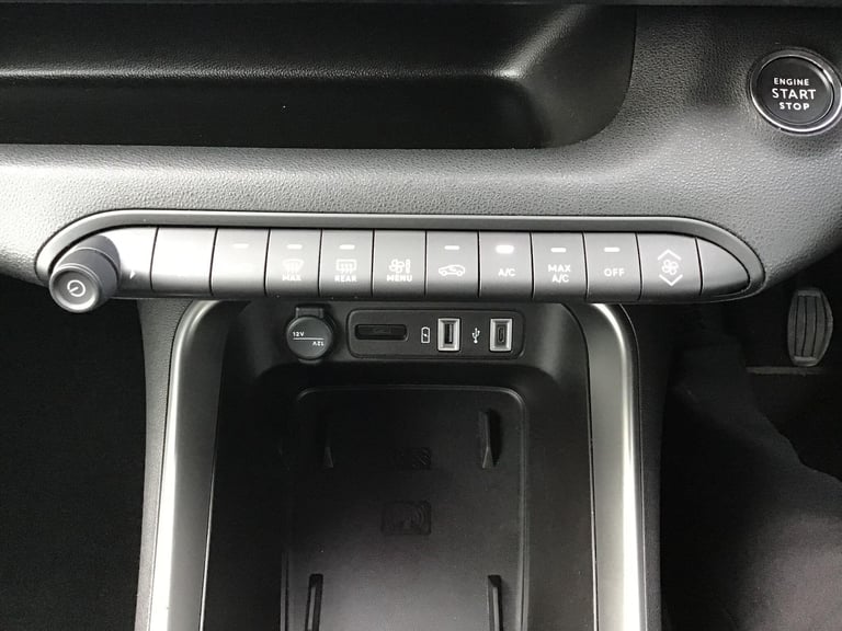 2024 Jeep Avenger Summit 1.2 100hp Mt HATCHBACK Petrol Manual
