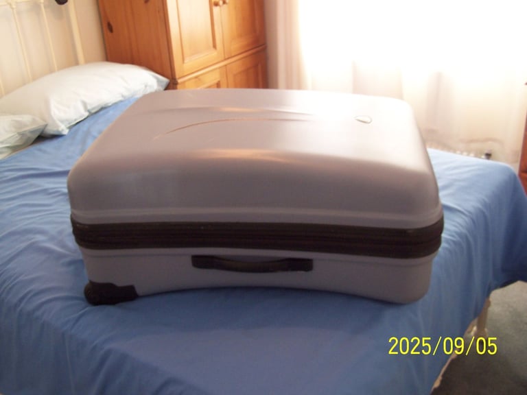 Suitcases - Two Hard Shell