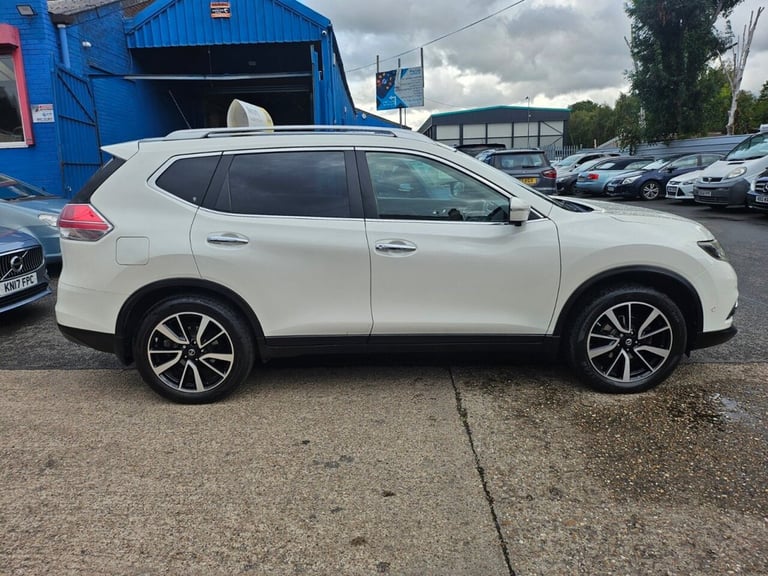 2015 Nissan X-Trail 1.6 dCi Tekna SUV 5dr Diesel Manual Euro 5 (s/s) (130 ps) ESTATE Diesel Manual