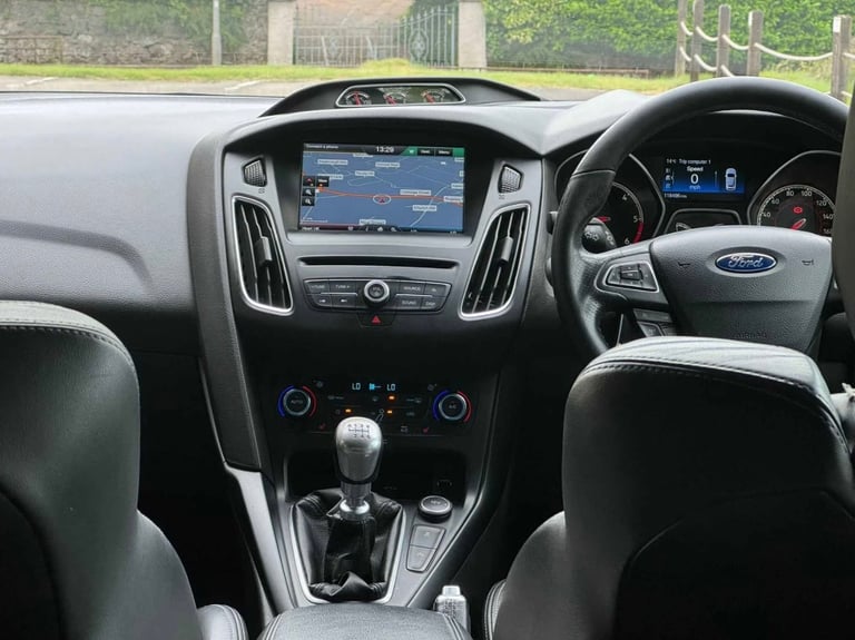 Ford, FOCUS, Hatchback, 2015, Manual, 1997 (cc), 5 doors