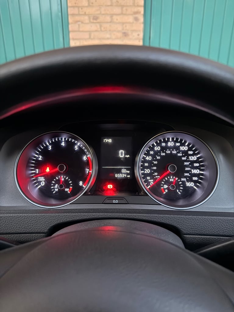 Volkswagen, GOLF, Hatchback, 2014, Manual, 1197 (cc), 5 doors