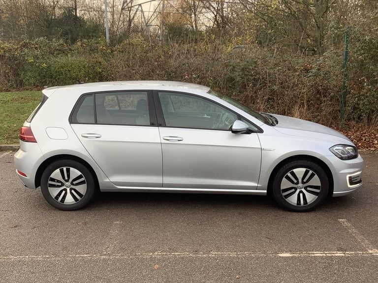 2019 Volkswagen Golf 35.8kWh e-Golf Hatchback 5dr Electric Auto (136 ps) Hatchback ELECTRIC Autom...