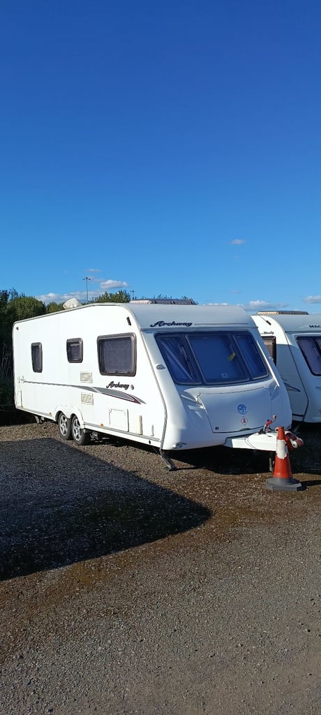 2008 swift archway 4 berth 