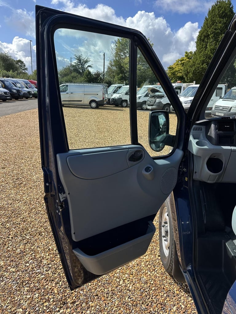 2013 Ford Transit 2.2 TDCi 350 Panel Van 3dr Diesel Manual FWD L2 H3 (209 g/km, 123 bhp) Panel Va...