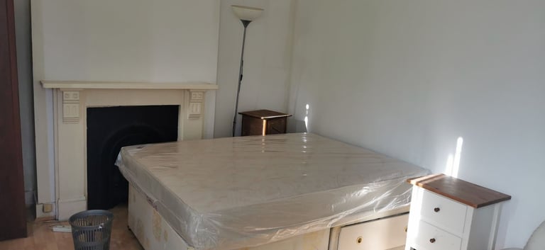1 big bedroom to rent in North Greenwich next to IKEA. Microwave Cooking Only!