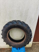 Compact tractor tyre 