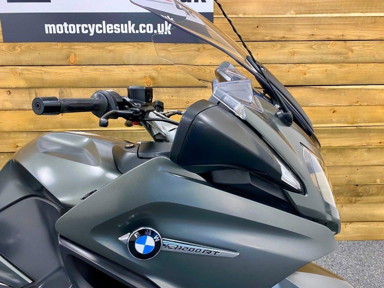 SUPERB CONDITION 2015 BMW R1200RT LE, FSH, 12 MONTHS NATIONWIDE WARRANTY