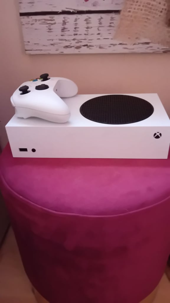 image for XBOX SERIES S 1TB WHITE ROBOT COLOUR