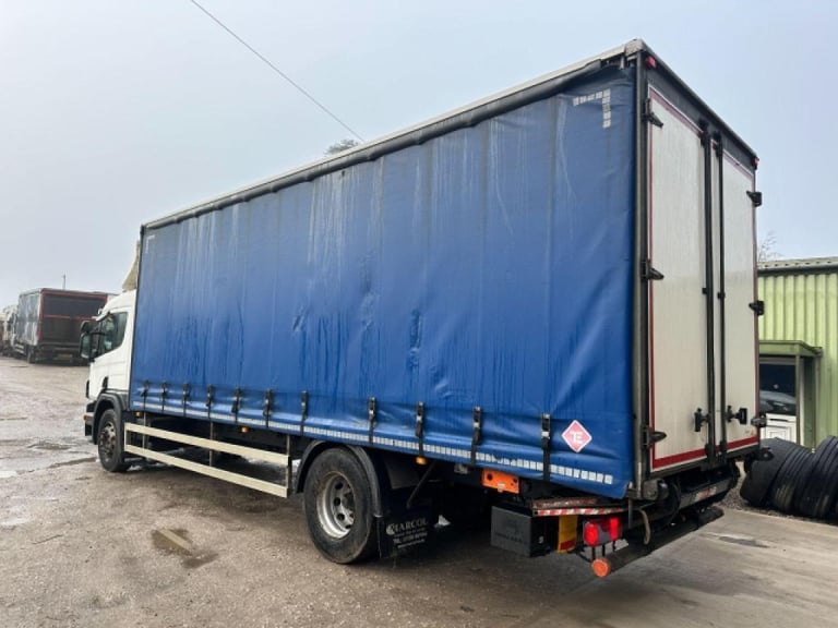 Scania P250 DB 4X2 CURTAIN SIDE WITH TUCKAWAY TAIL LIFT