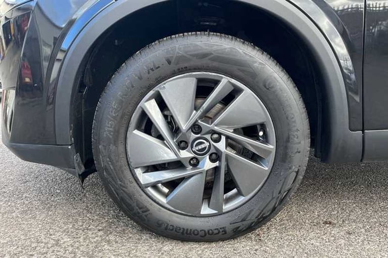 2024 Nissan Qashqai 1.3 DiG-T MH Acenta Premium 5dr HATCHBACK PETROL Manual