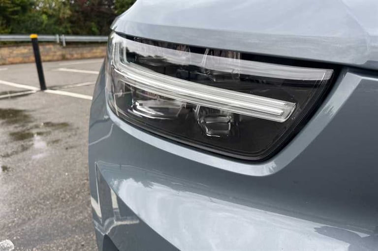 2021 Volvo XC40 2.0 B4 MHEV R-Design SUV 5dr Petrol Hybrid Auto Euro 6 (s/s) (197 ps) SUV Hybrid ...
