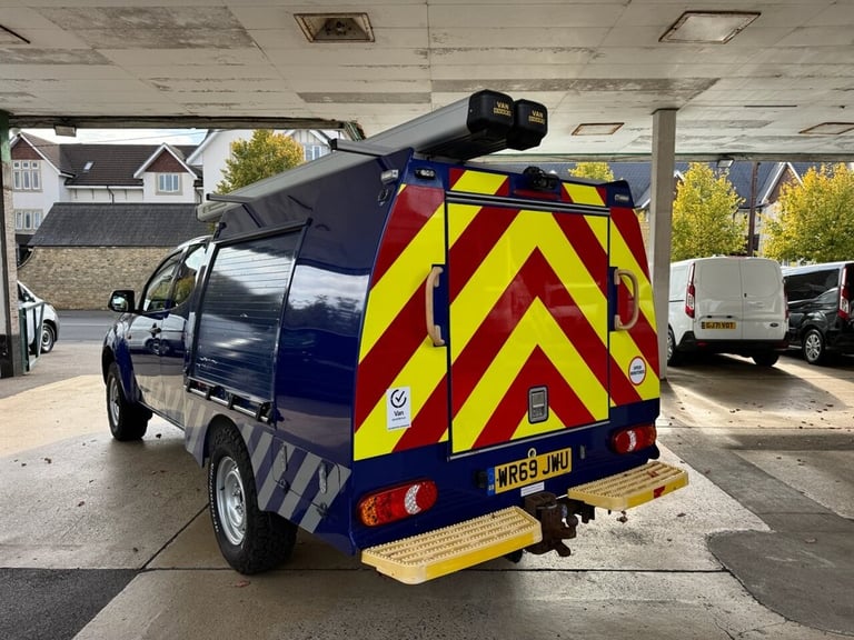 2019 69 ISUZU D-MAX 1.9TD EXTENDED CAB ROLLER SHUTTERS CAMERAS TOW PACK 4X4 EX E