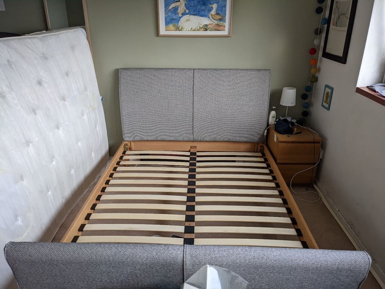 image for Elegant King-size bed