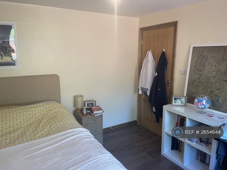 image for 1 bedroom in Birdhill Avenue, Reading, RG2 (#2654644)