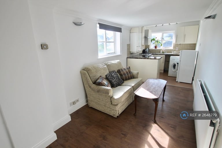 image for 1 bedroom flat in Markwick Terrace, St. Leonards-On-Sea, TN38 (1 bed) (#2648279)