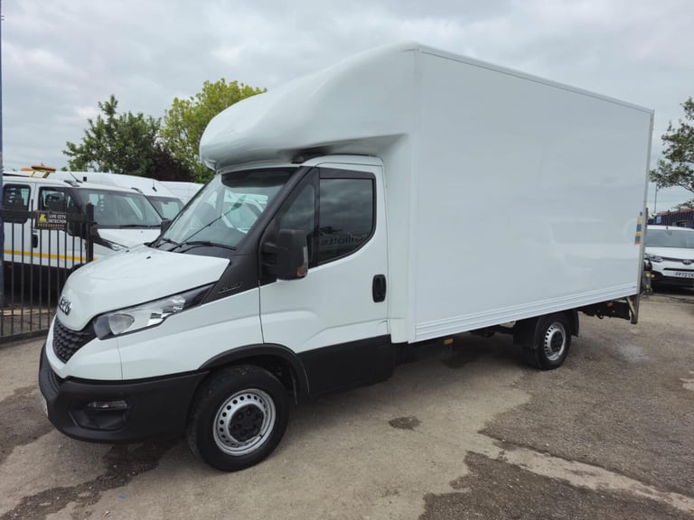 IVECO DAILY LUTON TAIL LIFT 2.3 D HPI 14V 35S 3000 2021