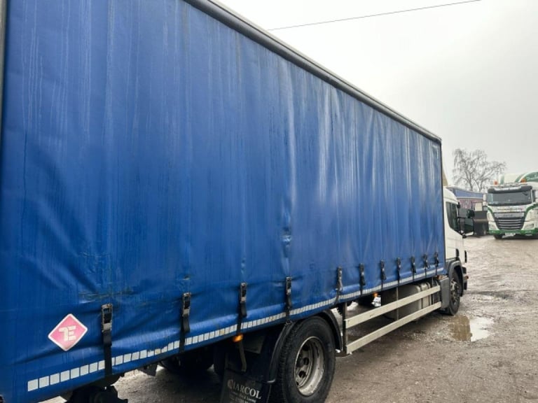 Scania P250 DB 4X2 CURTAIN SIDE WITH TUCKAWAY TAIL LIFT