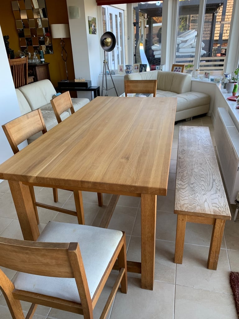 LAURA ASHLEY SOLID OAK DINING TABLE 
