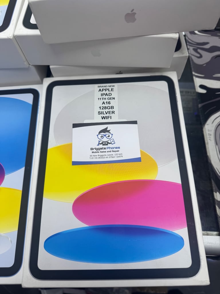 image for APPLE IPAD 11TH GENERATION A16 128GB SILVER BRAND NEW SEALED 