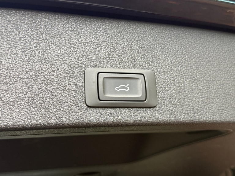 2022 Audi Q2 30 TFSI S Line 5dr ESTATE PETROL Manual