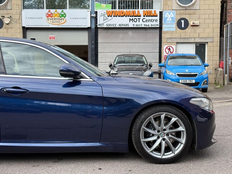 2017 Alfa Romeo Giulia 2.2 TD Super Auto Euro 6 (s/s) 4dr SALOON Diesel Automatic