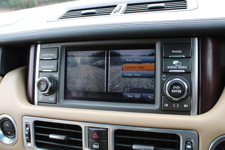 2010 Land Rover Range Rover 4.4 TD V8 Vogue SE Auto 4WD Euro 5 5dr ESTATE Diesel Automatic