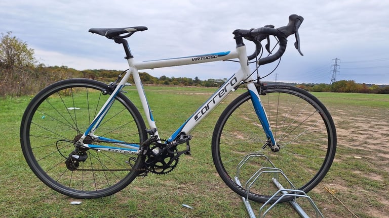 Carrera Virtuoso Road Bike 54cm Frame – Shimano Gears, Continental Tyres, Selle Italia Saddle