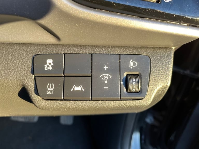 2019 Kia Stonic 1.0 T-GDi 3 SUV 5dr Petrol DCT Euro 6 (s/s) (118 bhp) HATCHBACK Petrol Automatic