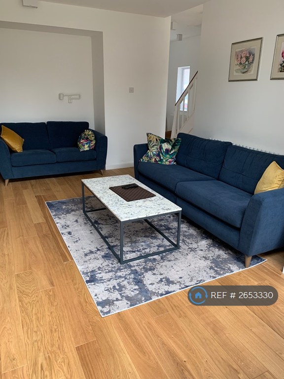 4 bedroom house in London, London, SE9 (4 bed) (#2653330)